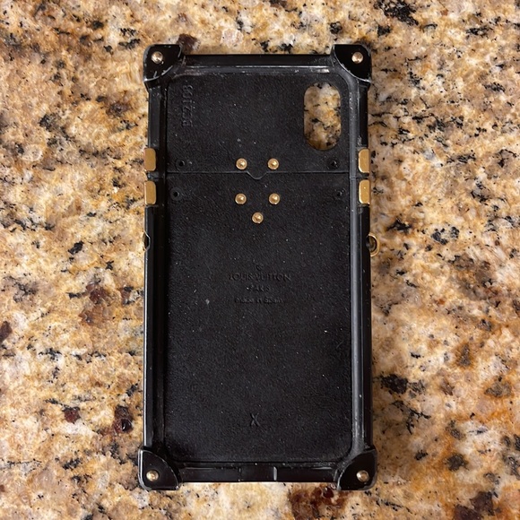 Louis Vuitton IPhone X phone case (without strap) - Picture 2 of 4